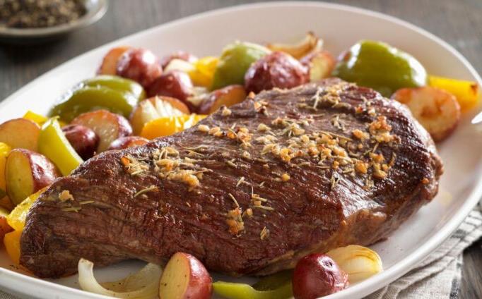 Beef Tri-Tip Roast with Rosemary-Garlic Vegetables